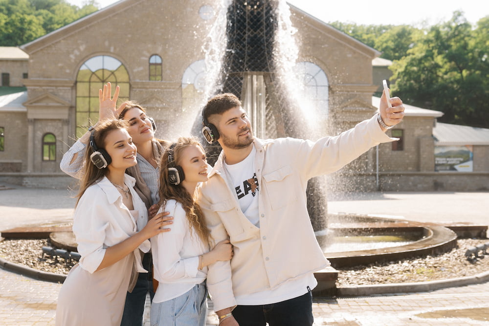 ЭКСКУРСИЯ-ПРОМЕНАД «ГОЛОС АБРАУ»