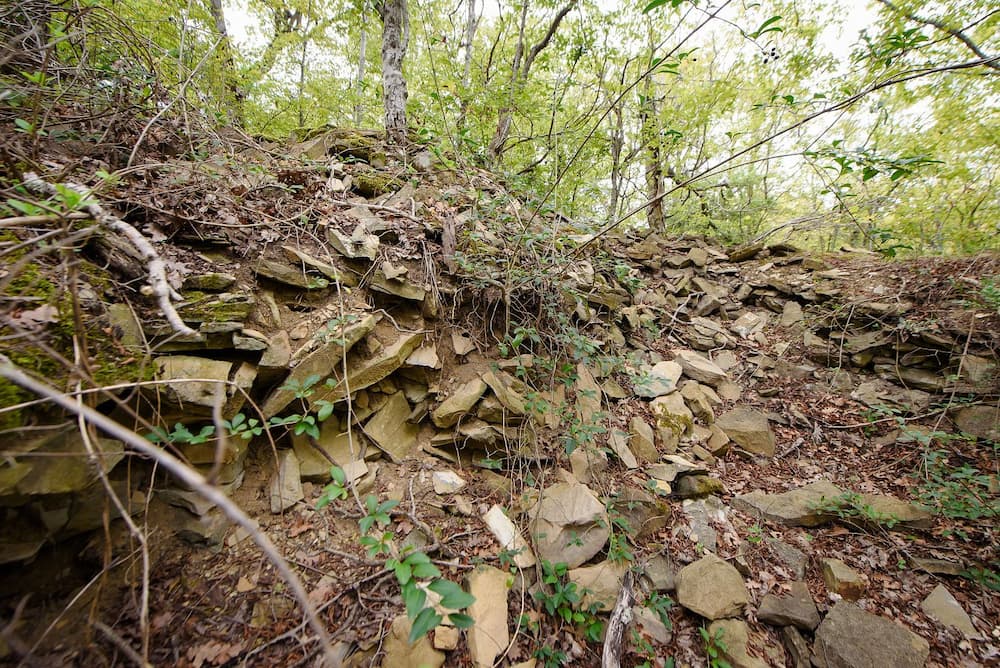 Уникальная территория Абрау получила новое научное издание об археологических исследованиях