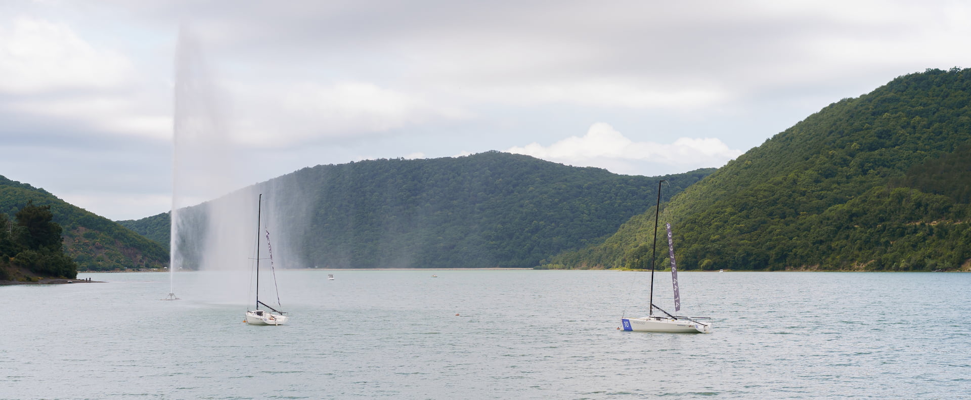 Озеро Абрау Озеро Абрау