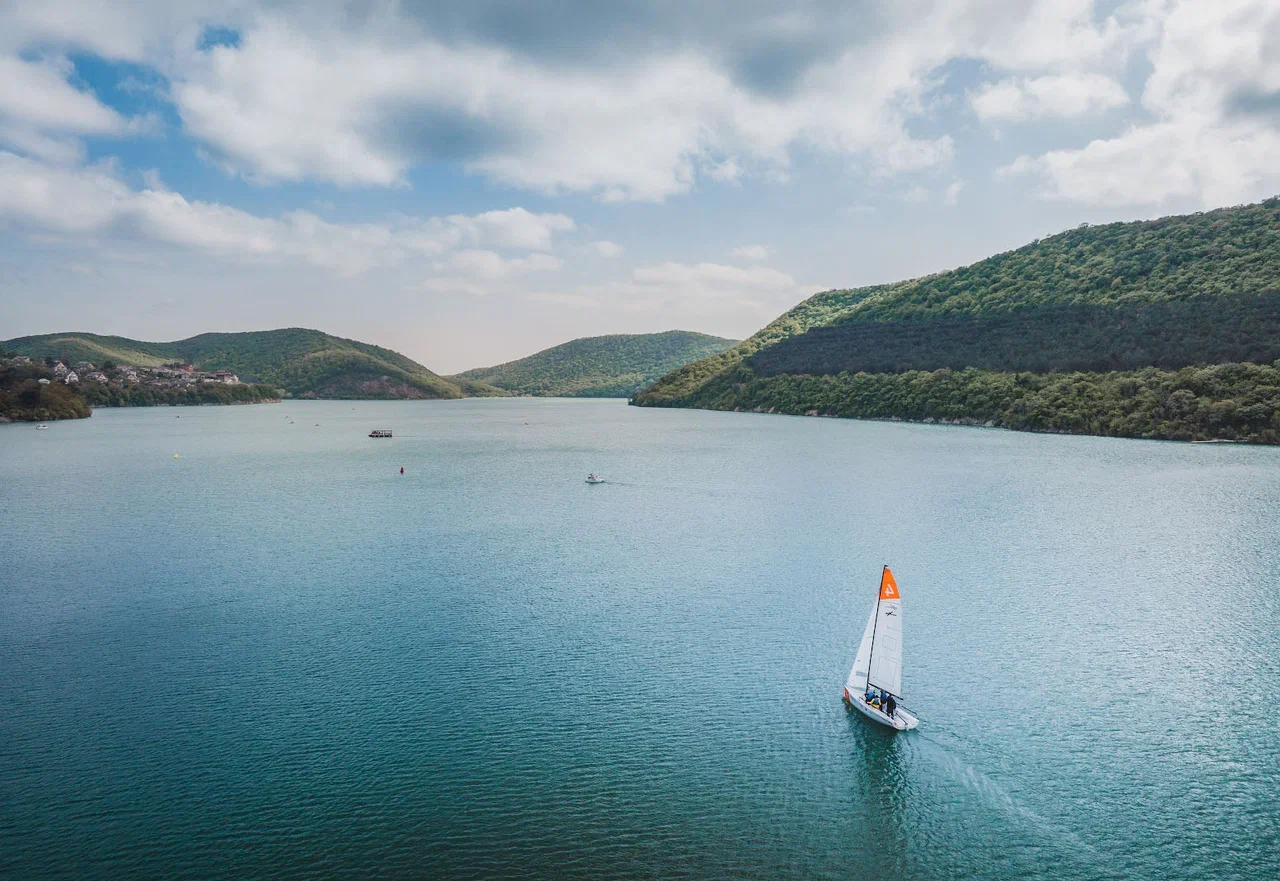 Курорт «Абрау-Дюрсо» вошёл в число 30 лучших работодателей России по версии HeadHunter